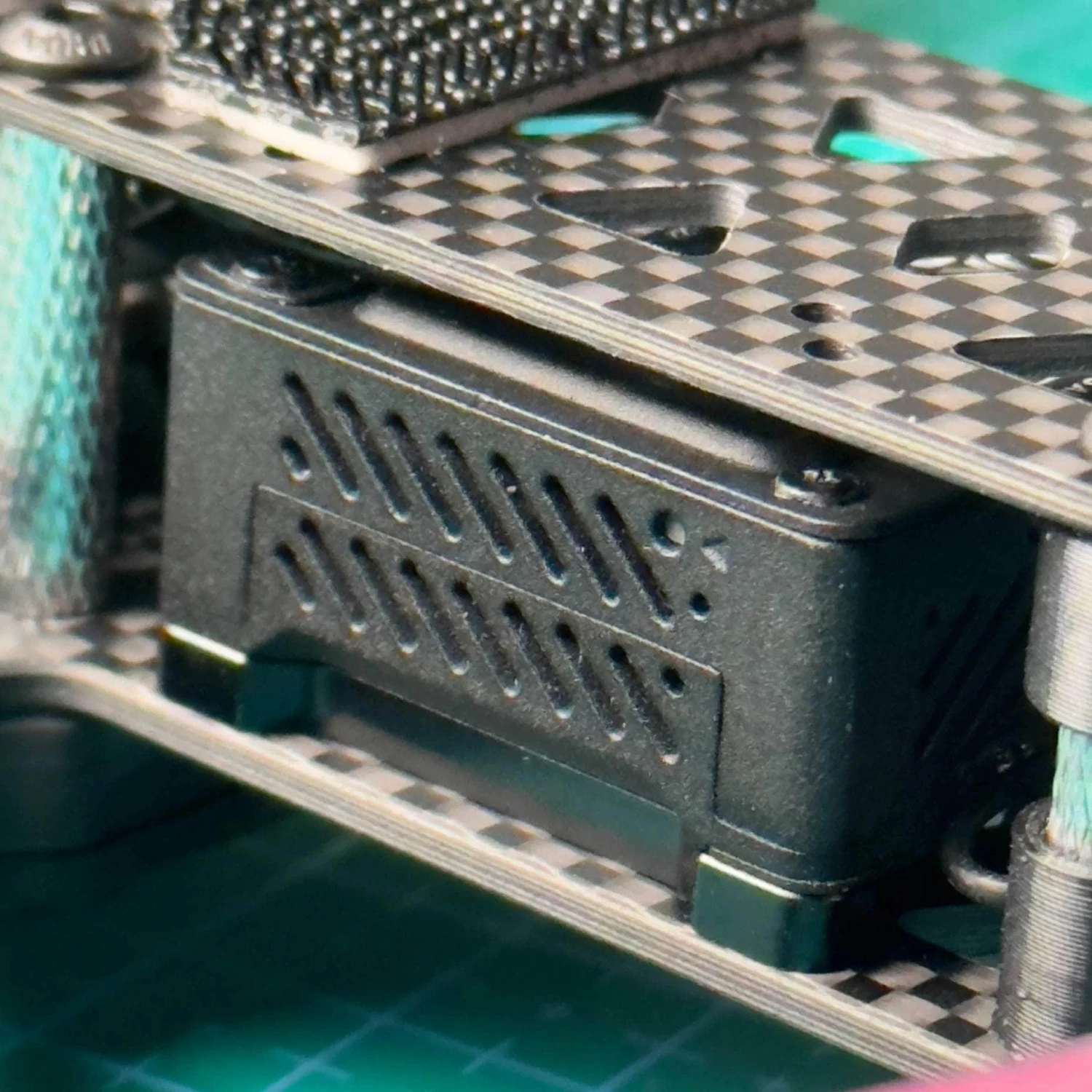 NewBeeDrone DJI O3 Air Unit 20x20 Adapter Mount - Image 5